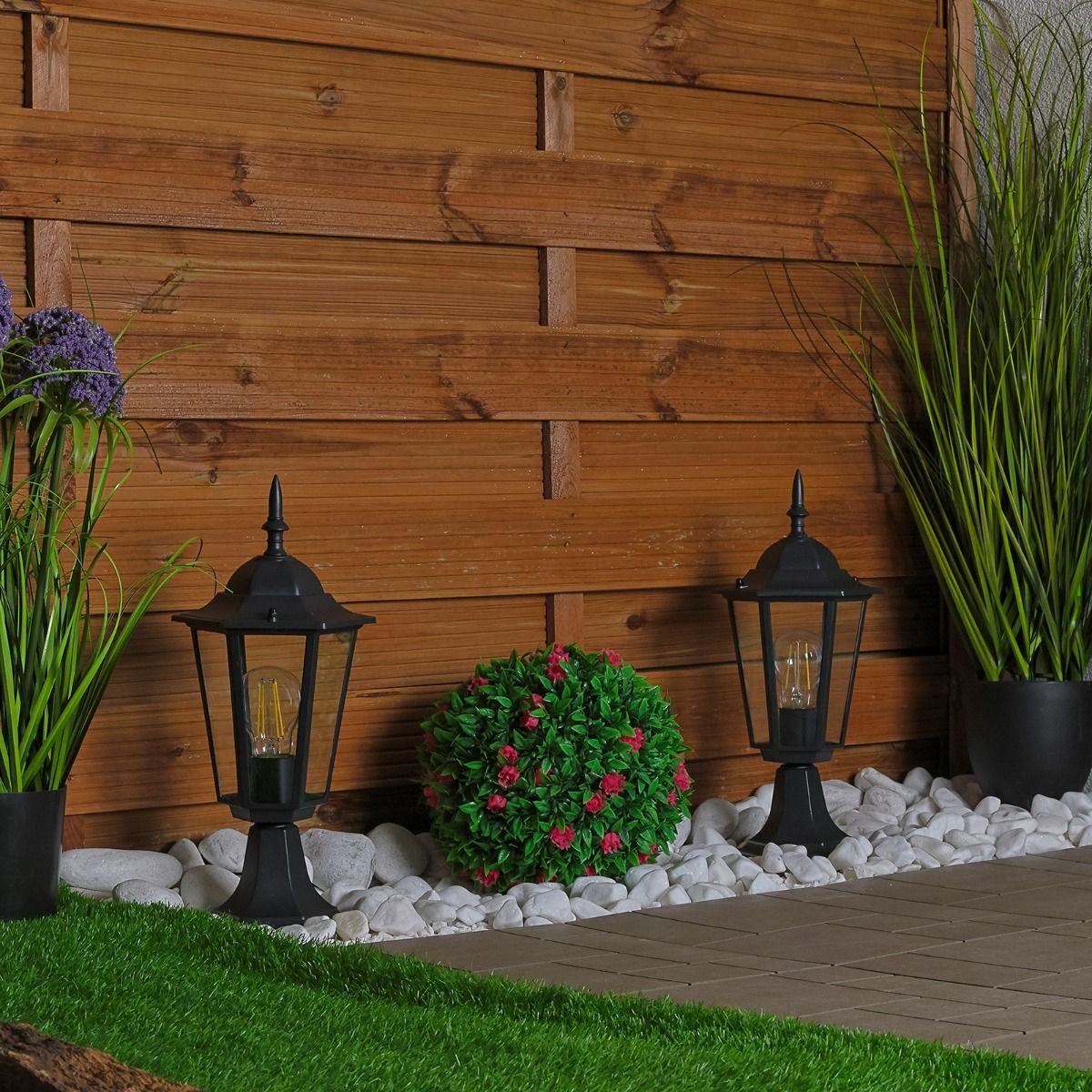 Stående udendørs lanterne 42cm – Sort – E27 fatning – Aluminium & glas – IP44