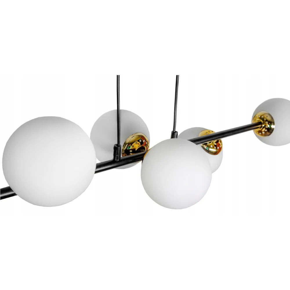 hanglamp 6 lampen witte bol zwart goud boven eettafel