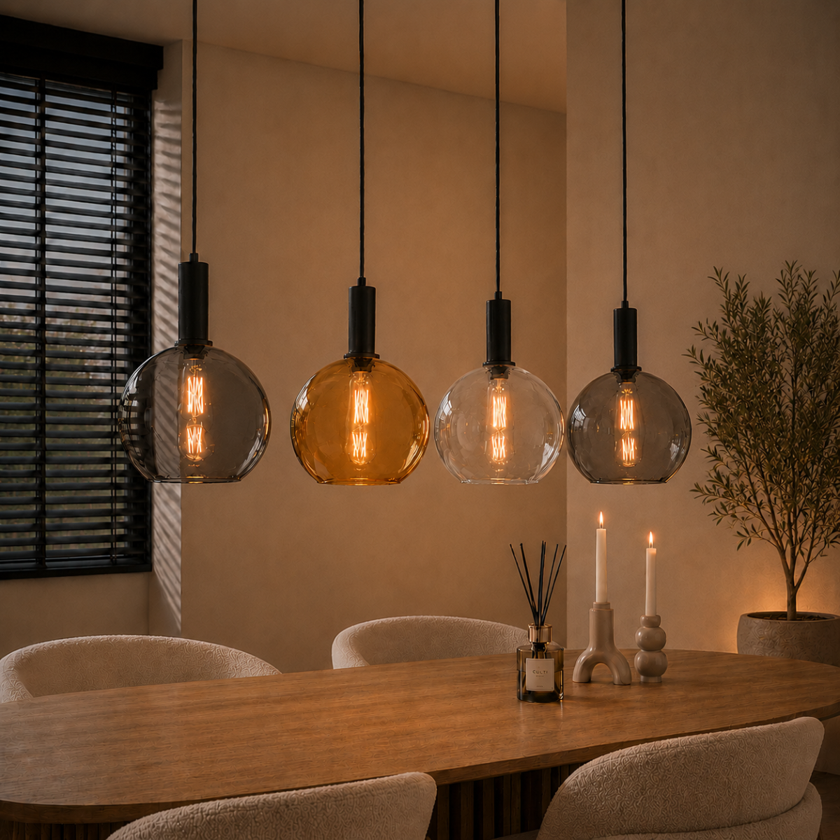 Hanglamp - 4 Lichts - Langwerpig - Eetkamer - Globe 4